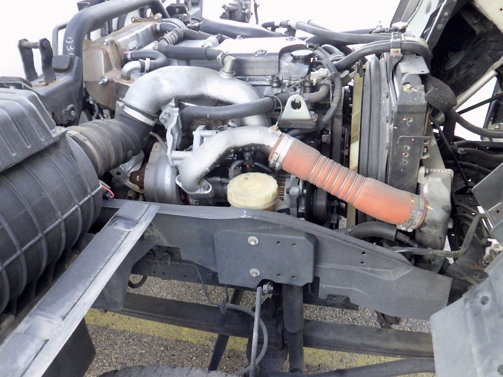 いすゞ フォワード 2PG-FRR90S2(2WD)の写真32