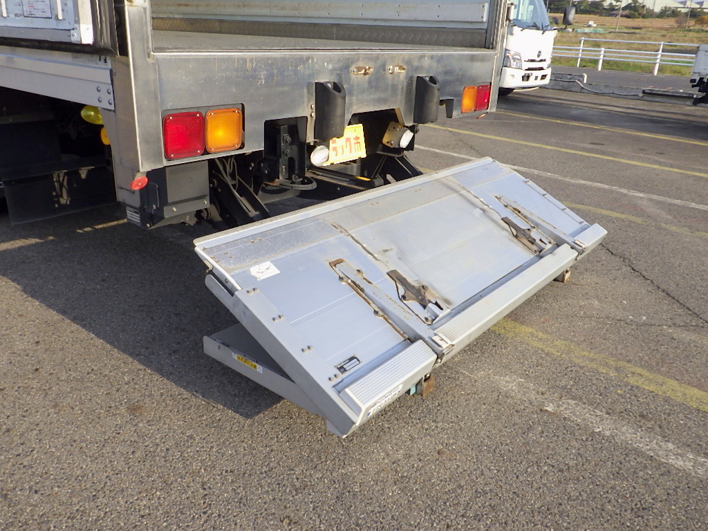 いすゞ フォワード 2PG-FRR90S2(2WD)の写真42