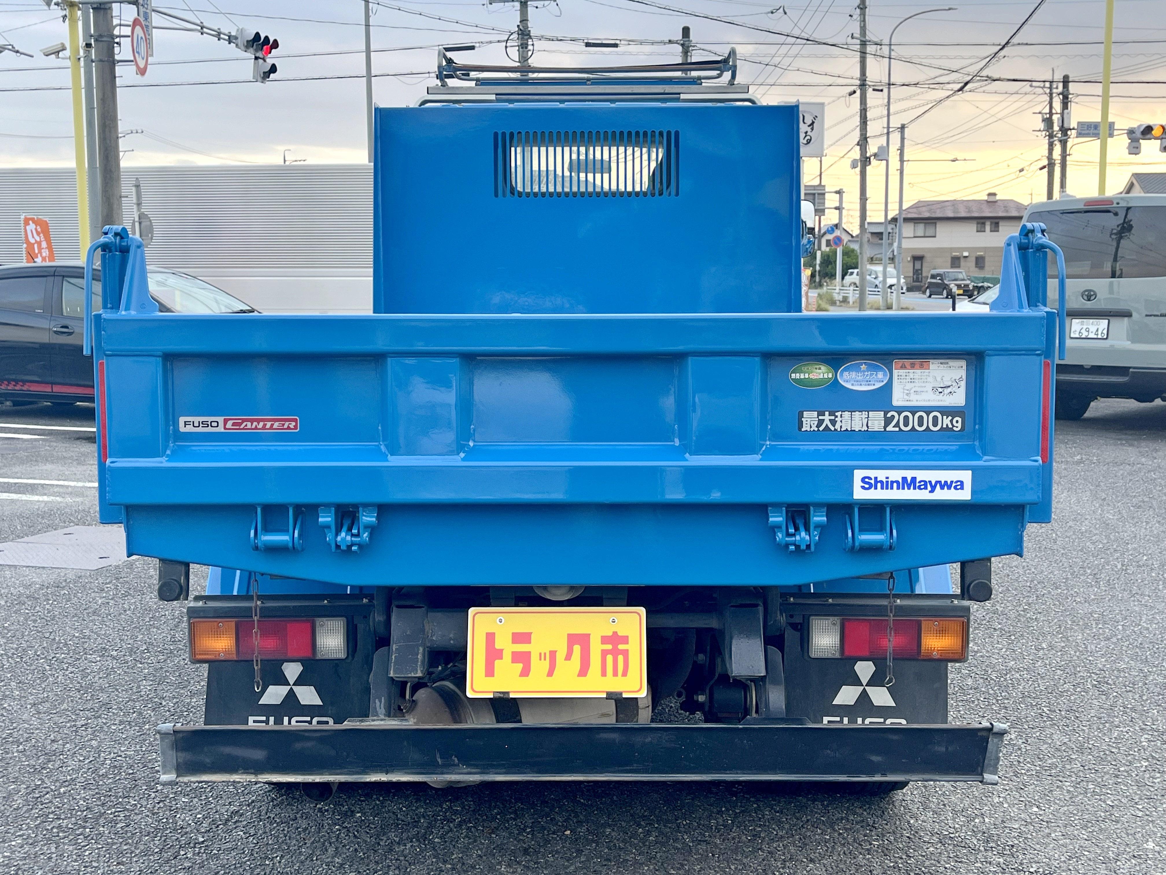 もちろん3方開きですので、左右後ろのどこからでも積み降ろしが可能です♪|三菱 キャンター TPG-FBA30(2WD)の写真5