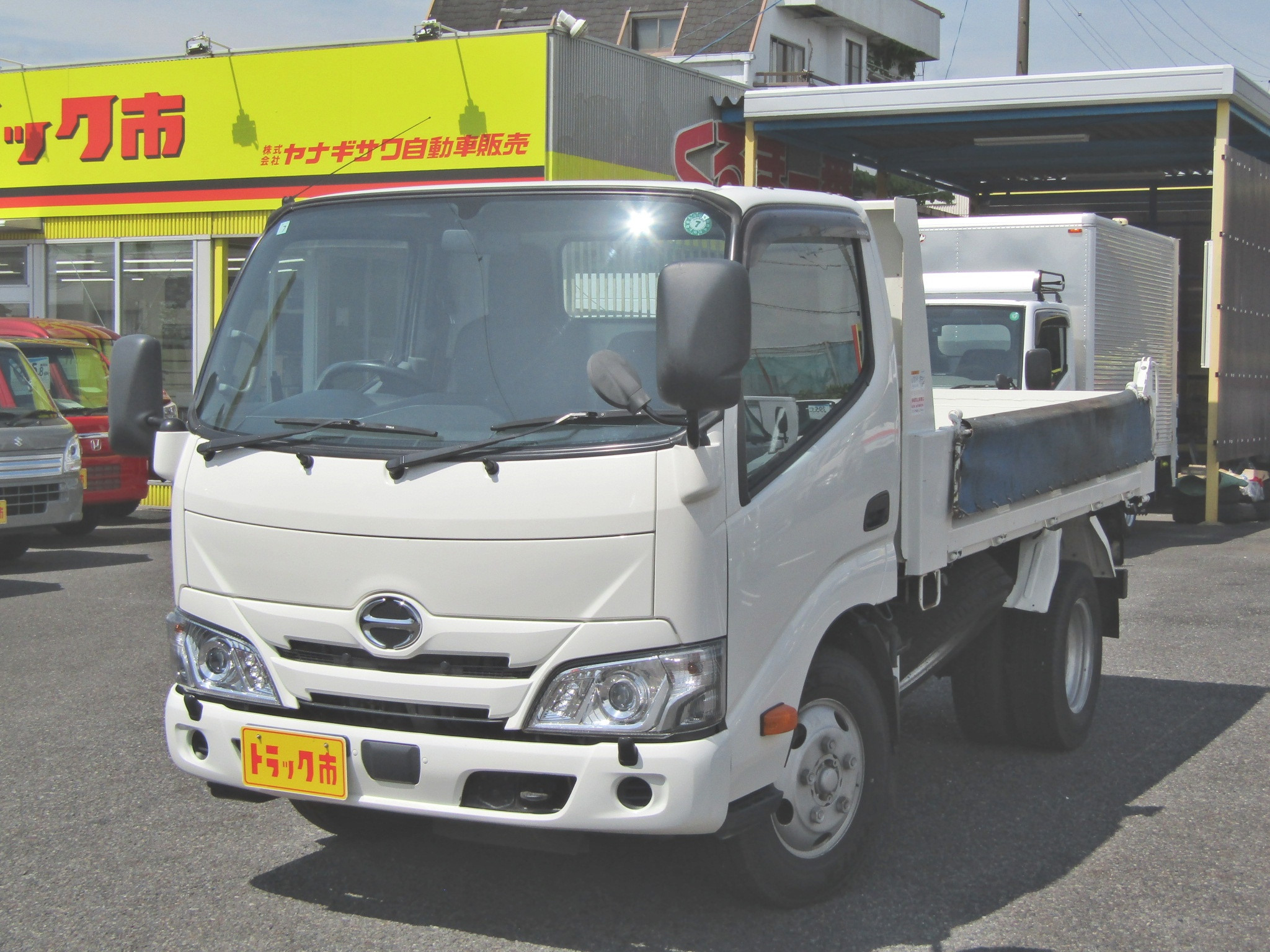 ４０００ｃｃのディーゼルターボエンジンに６ＭＴを搭載☆フル積載でも元気よく走ってくれます♪|日野 デュトロ 2RG-XZU630T(2WD)の写真2