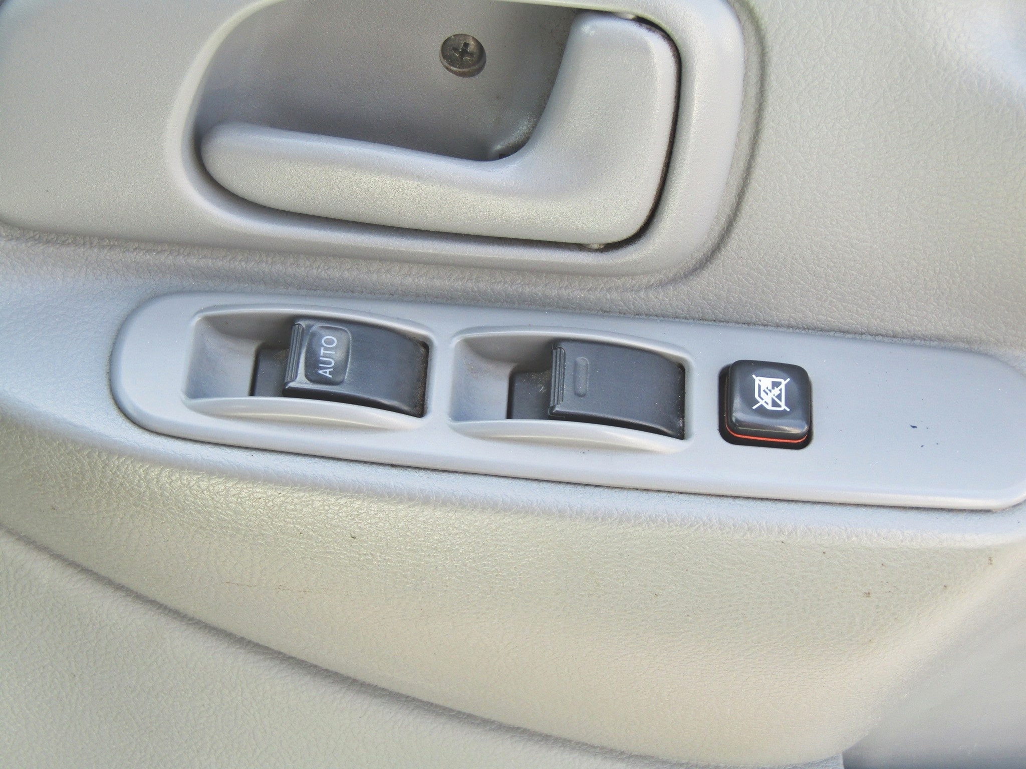 日野 デュトロ 2RG-XZU630T(2WD)の写真23