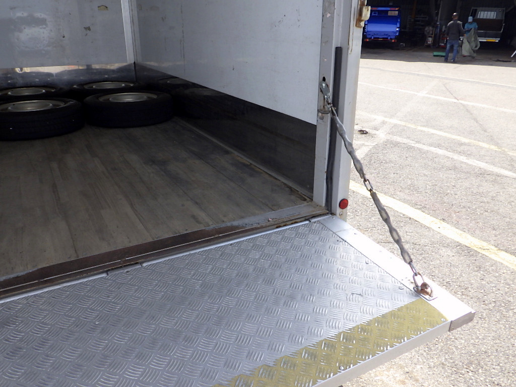 トヨタ ダイナ QDF-KDY231(2WD)の写真10