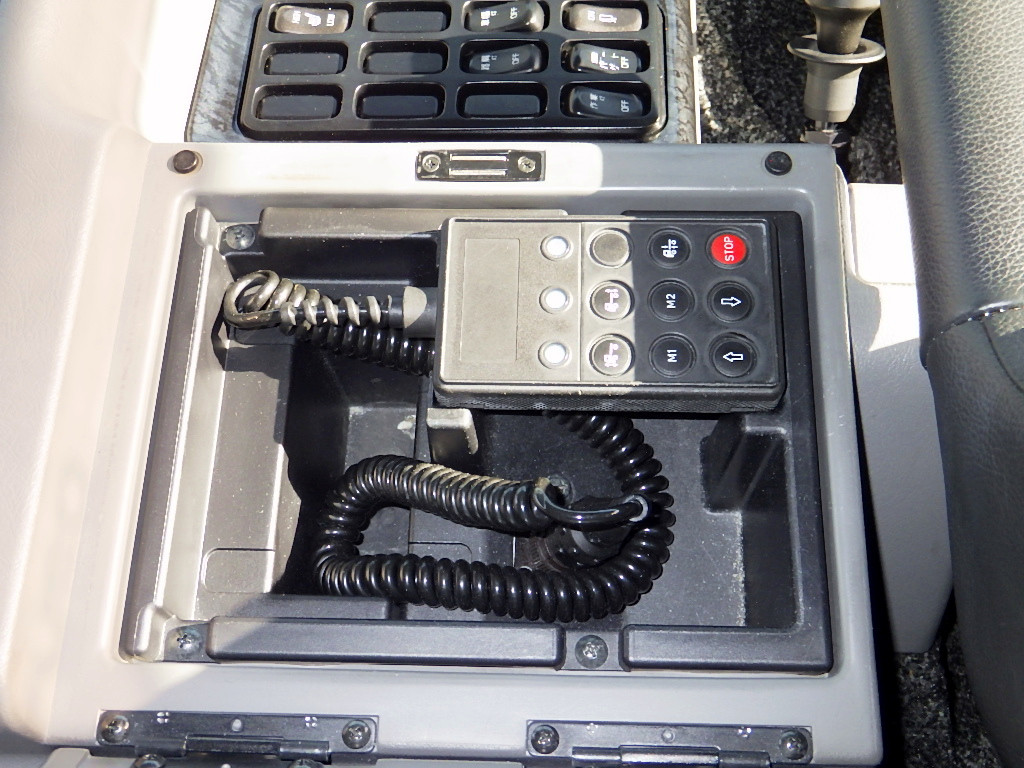 三菱 スーパーグレート QPG-FS65VZ(8x4)の写真16