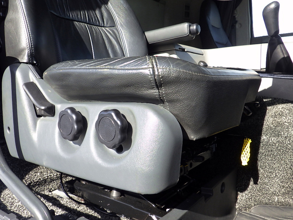 三菱 スーパーグレート QPG-FS65VZ(8x4)の写真23