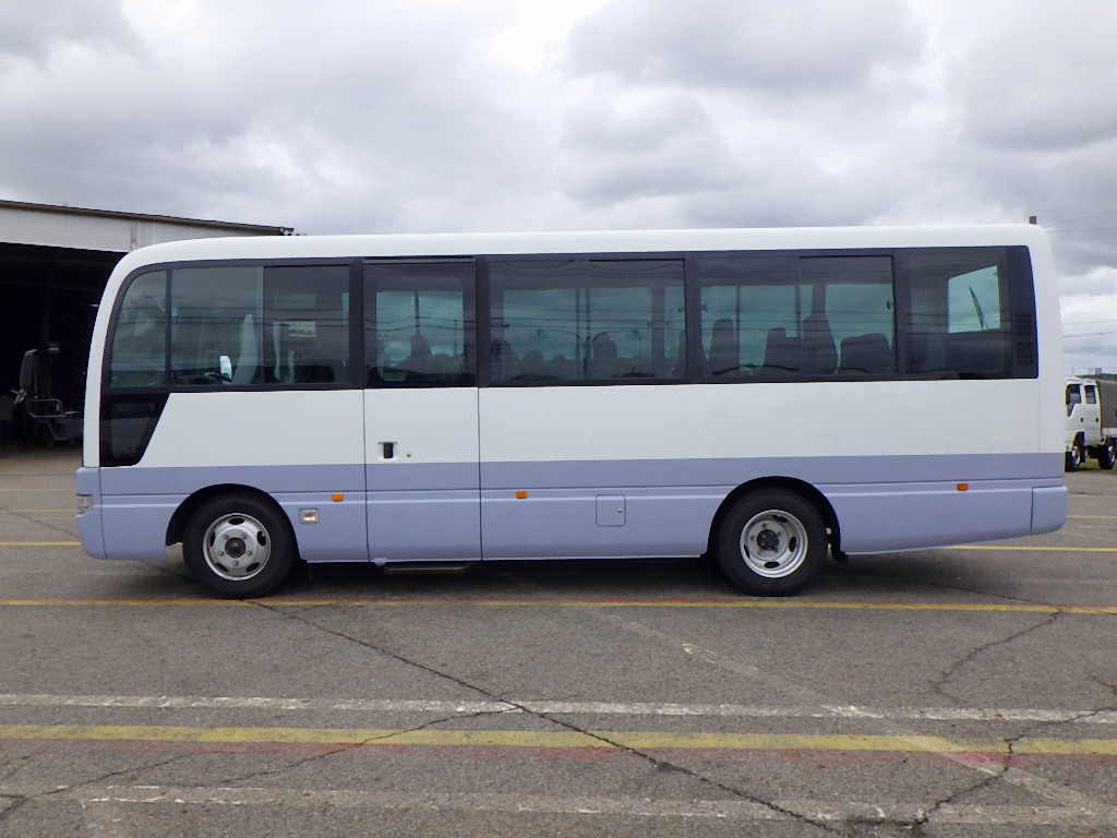 いすゞ ジャーニー ABG-SDHW41(2WD)の写真4