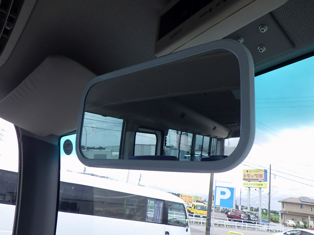 いすゞ ジャーニー ABG-SDHW41(2WD)の写真13