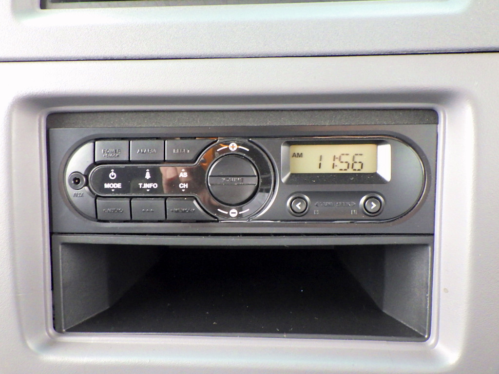 いすゞ ジャーニー ABG-SDHW41(2WD)の写真15