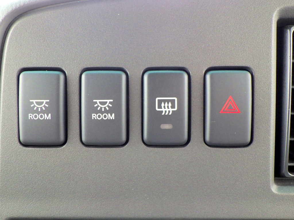 いすゞ ジャーニー ABG-SDHW41(2WD)の写真16