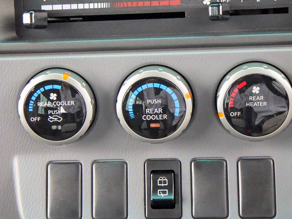 いすゞ ジャーニー ABG-SDHW41(2WD)の写真18