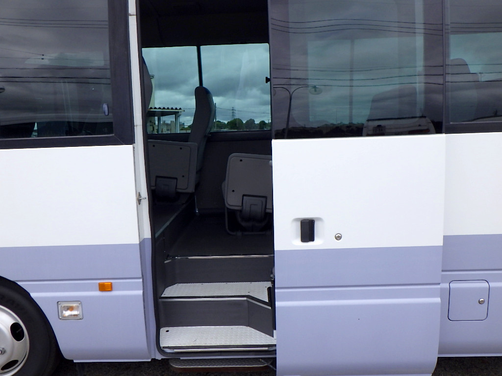 いすゞ ジャーニー ABG-SDHW41(2WD)の写真36