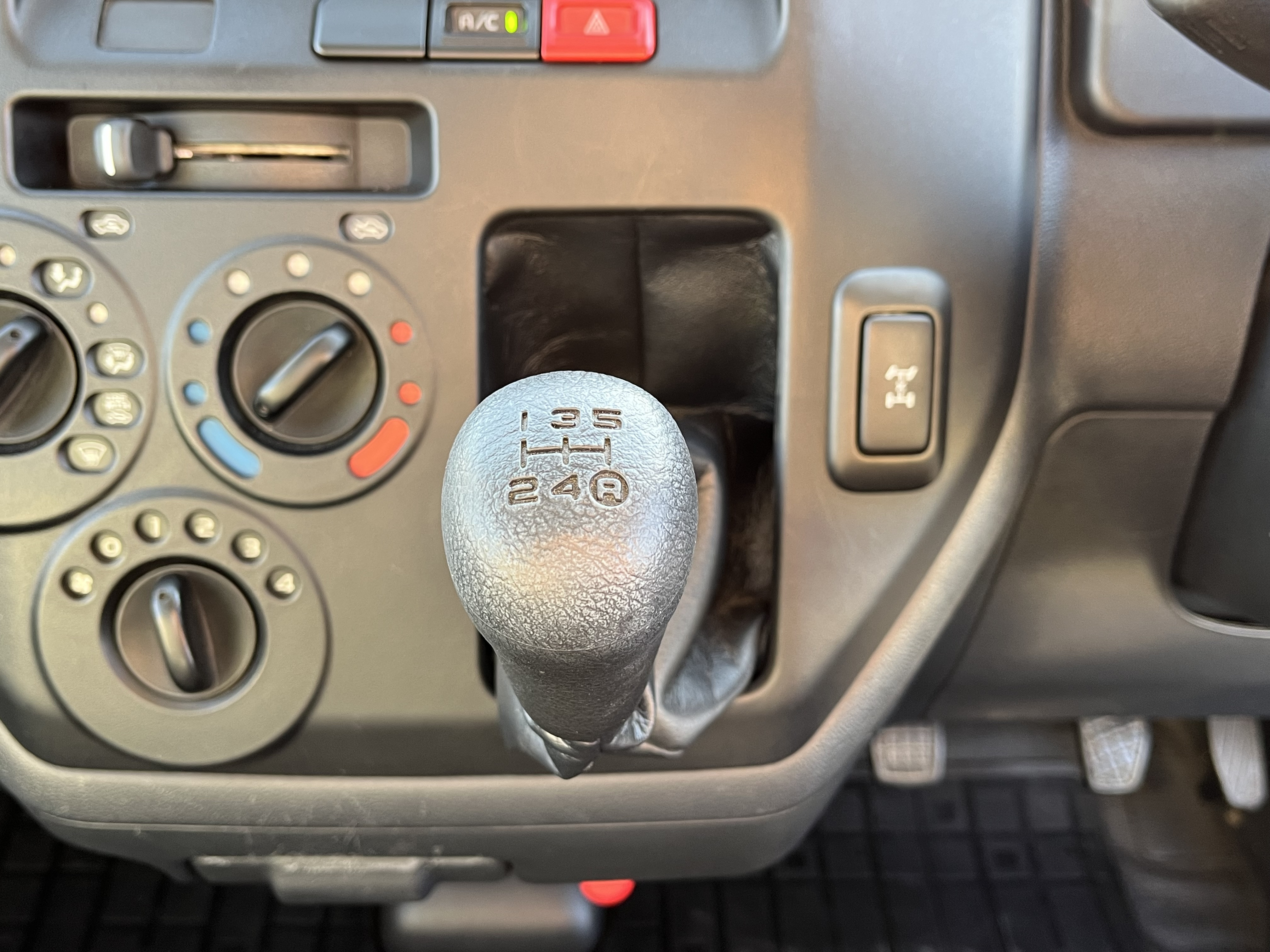 トヨタ タウンエーストラック 5BF-S413U(4WD)の写真17