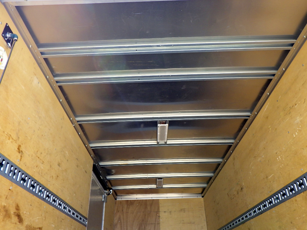 三菱 キャンター 2PG-FEAV0(2WD)の写真10