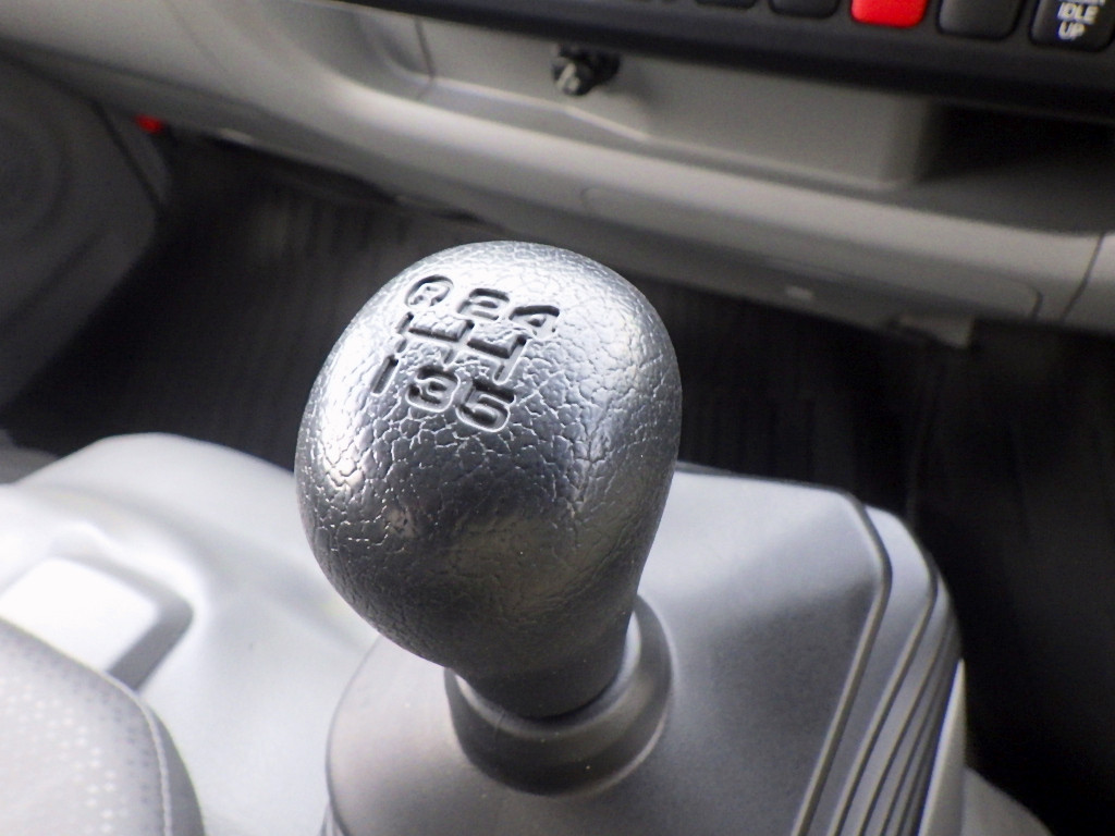 トヨタ ダイナ 2KG-XZU695(4WD)の写真14