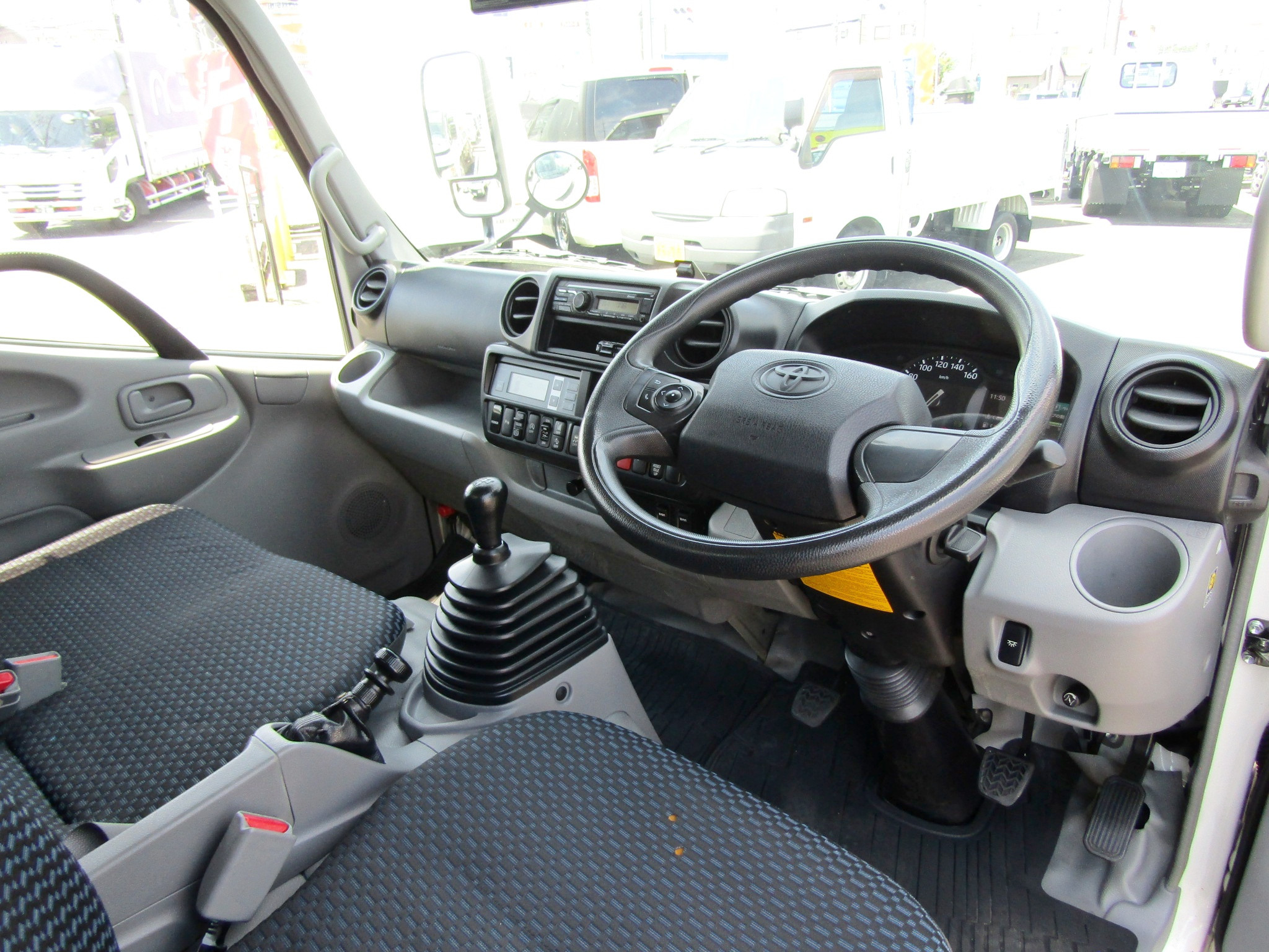 トヨタ ダイナ 2RG-XZU605(2WD)の写真18