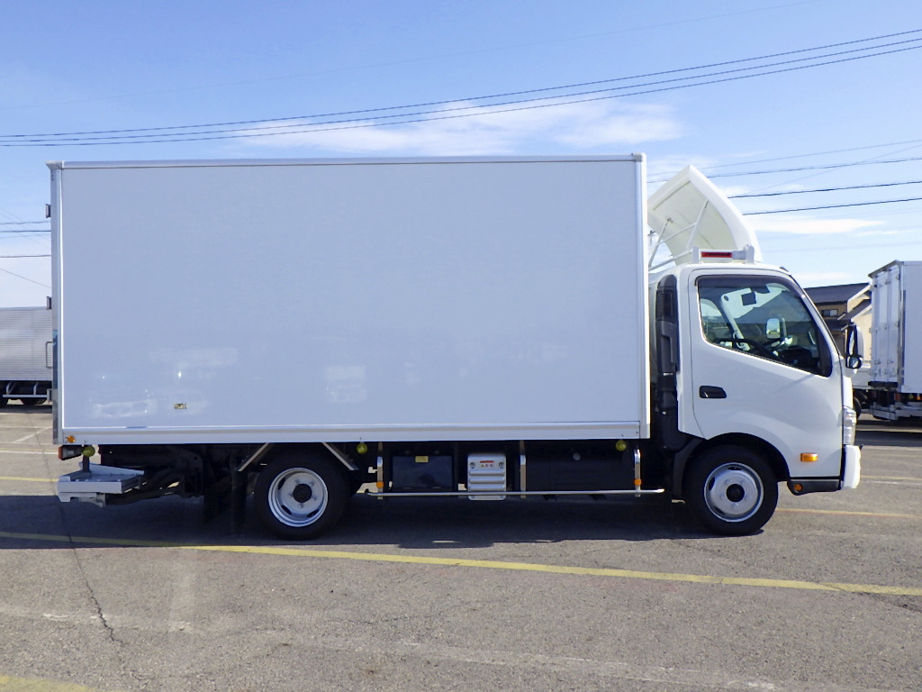 日野 デュトロ 2RG-XZU710M(2WD)の写真4