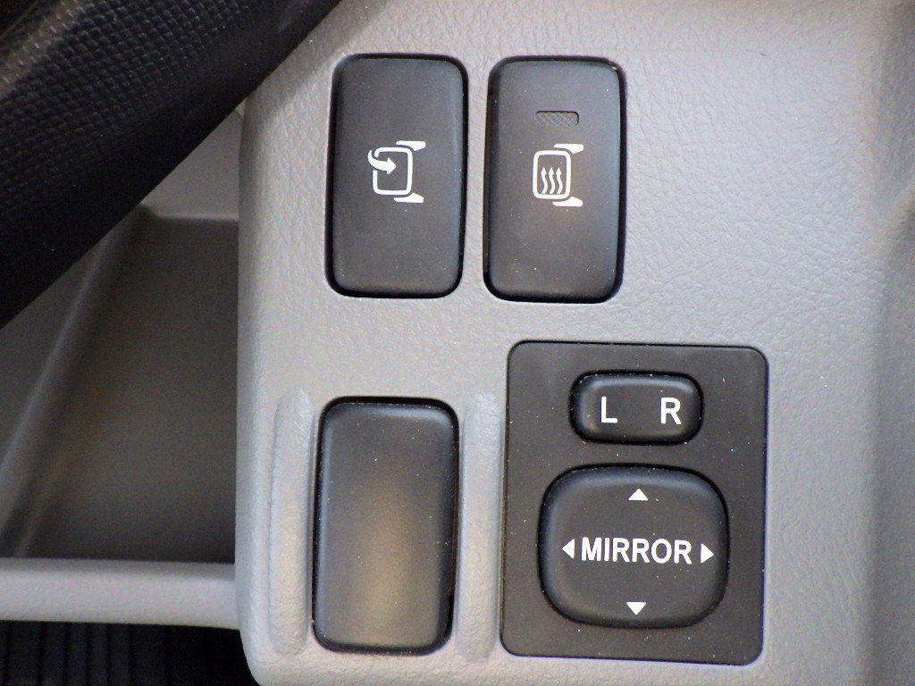 日野 デュトロ 2RG-XZU710M(2WD)の写真43