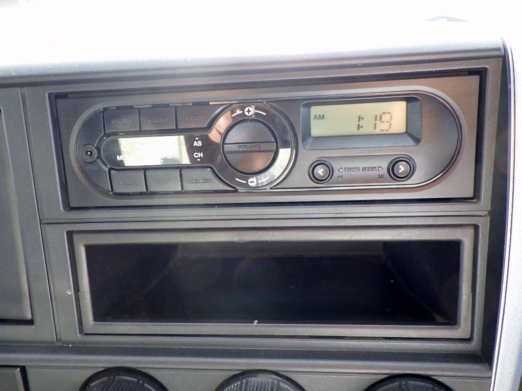 三菱 キャンター 2PG-FEBM0(2WD)の写真15