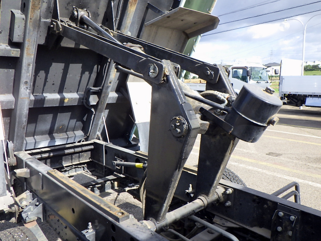 三菱 キャンター 2PG-FEBM0(2WD)の写真40