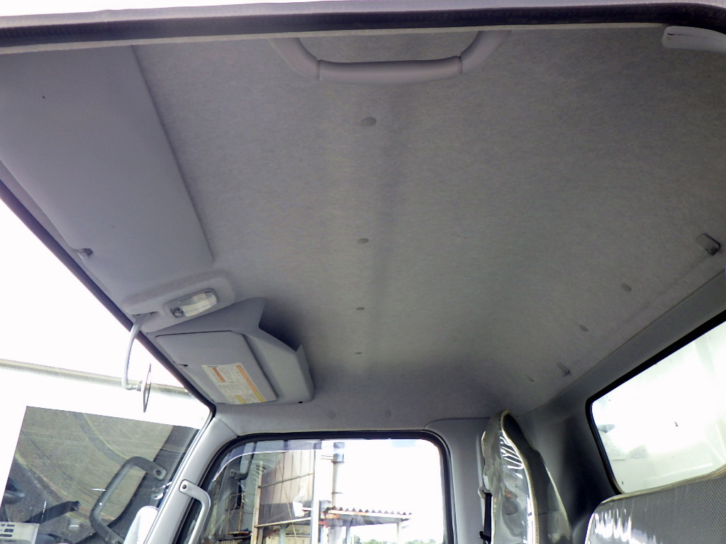 三菱 キャンター 2PG-FEBM0(2WD)の写真47