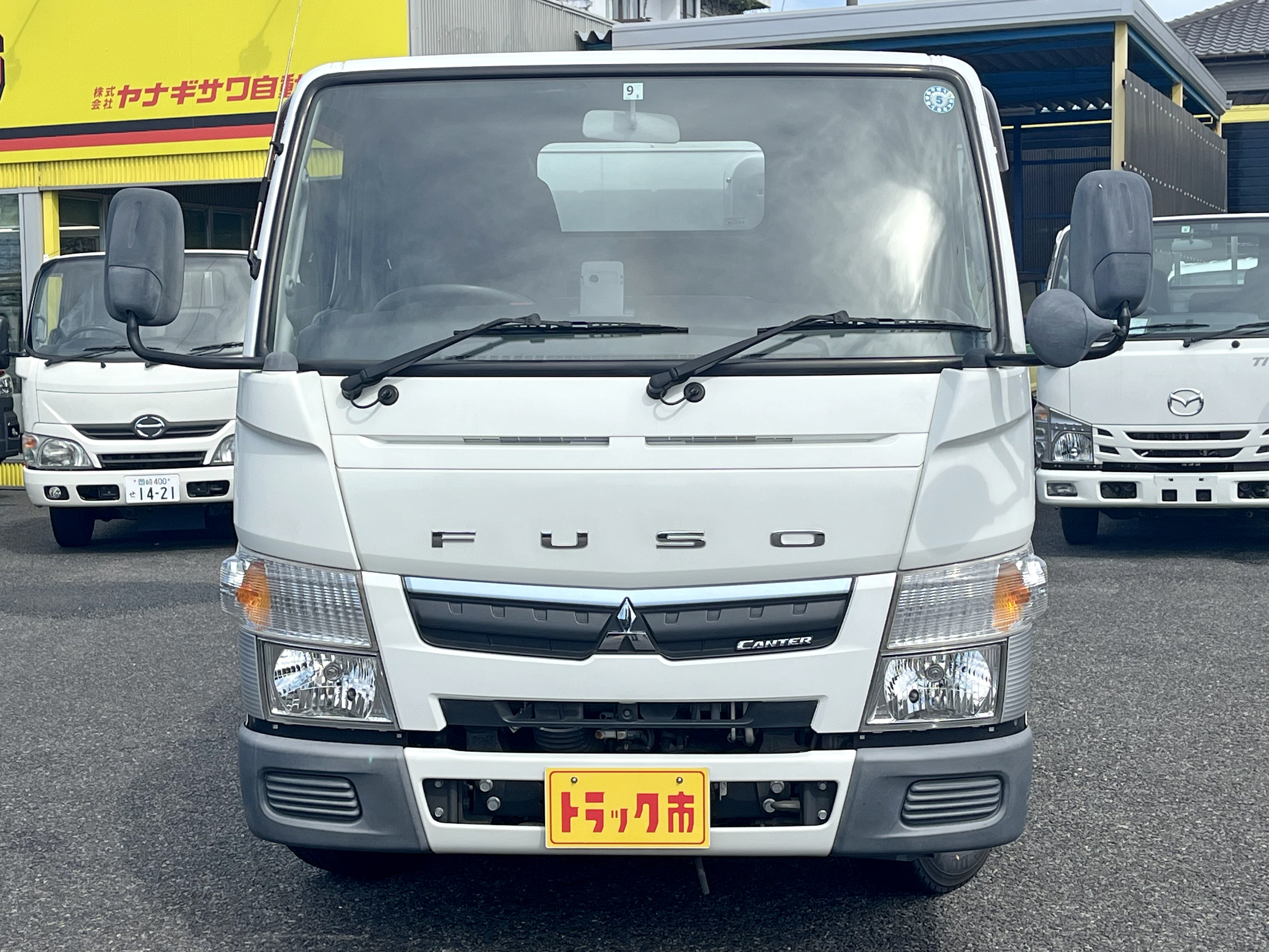 3000ccのディーゼルターボエンジンにATミッションを搭載☆AT限定免許で運転が可能です♪|三菱 キャンター TPG-FBA20(2WD)の写真2