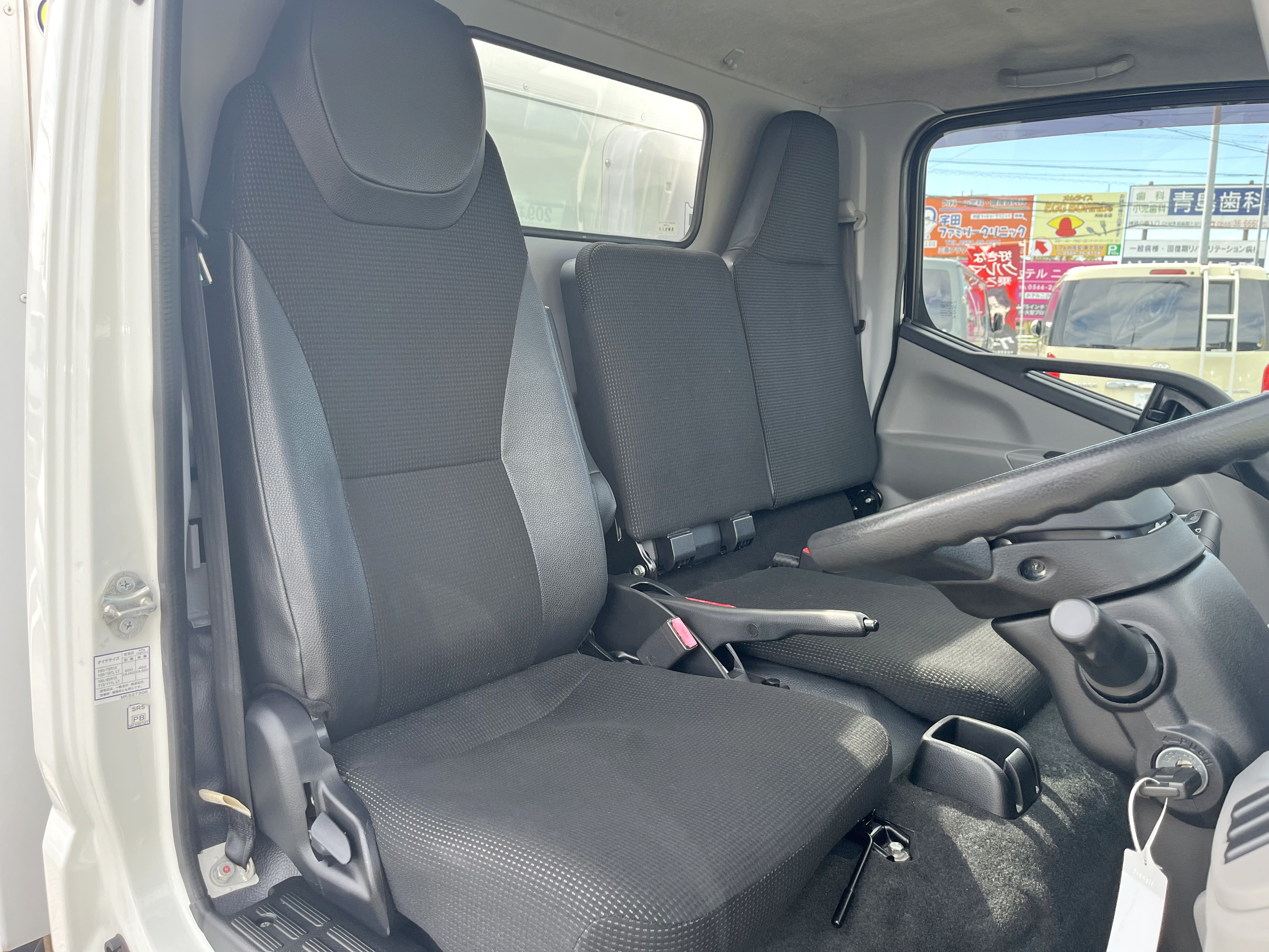 三菱 キャンター TPG-FBA20(2WD)の写真20