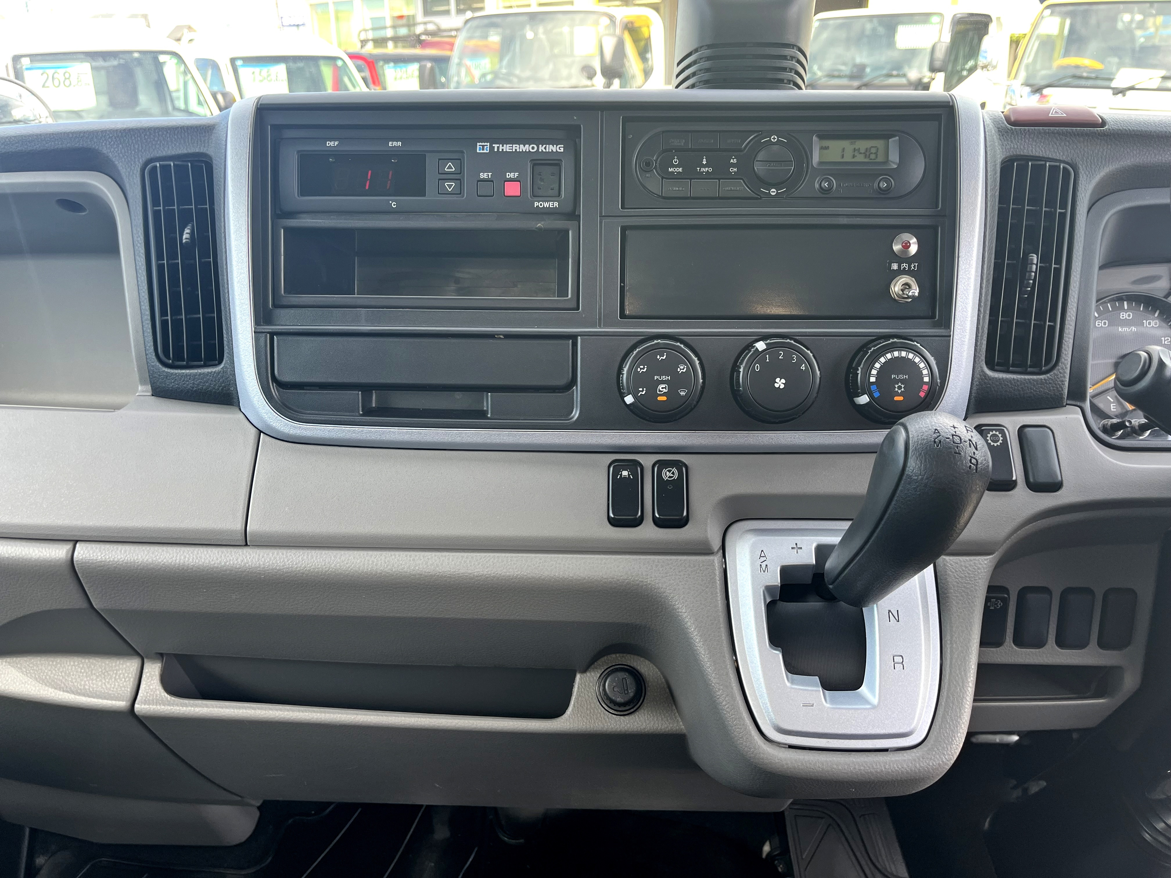 三菱 キャンター TPG-FBA20(2WD)の写真24