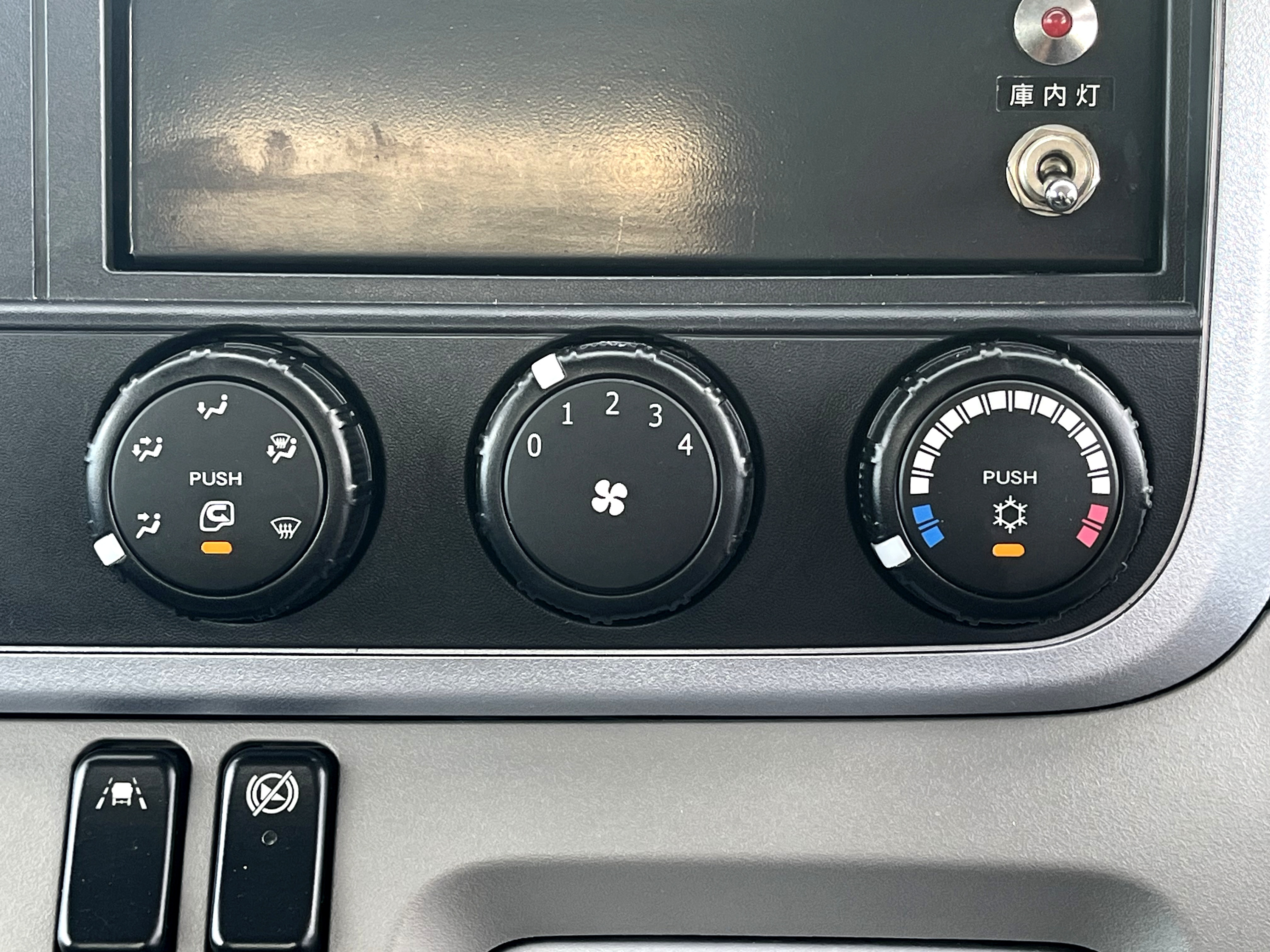 三菱 キャンター TPG-FBA20(2WD)の写真27