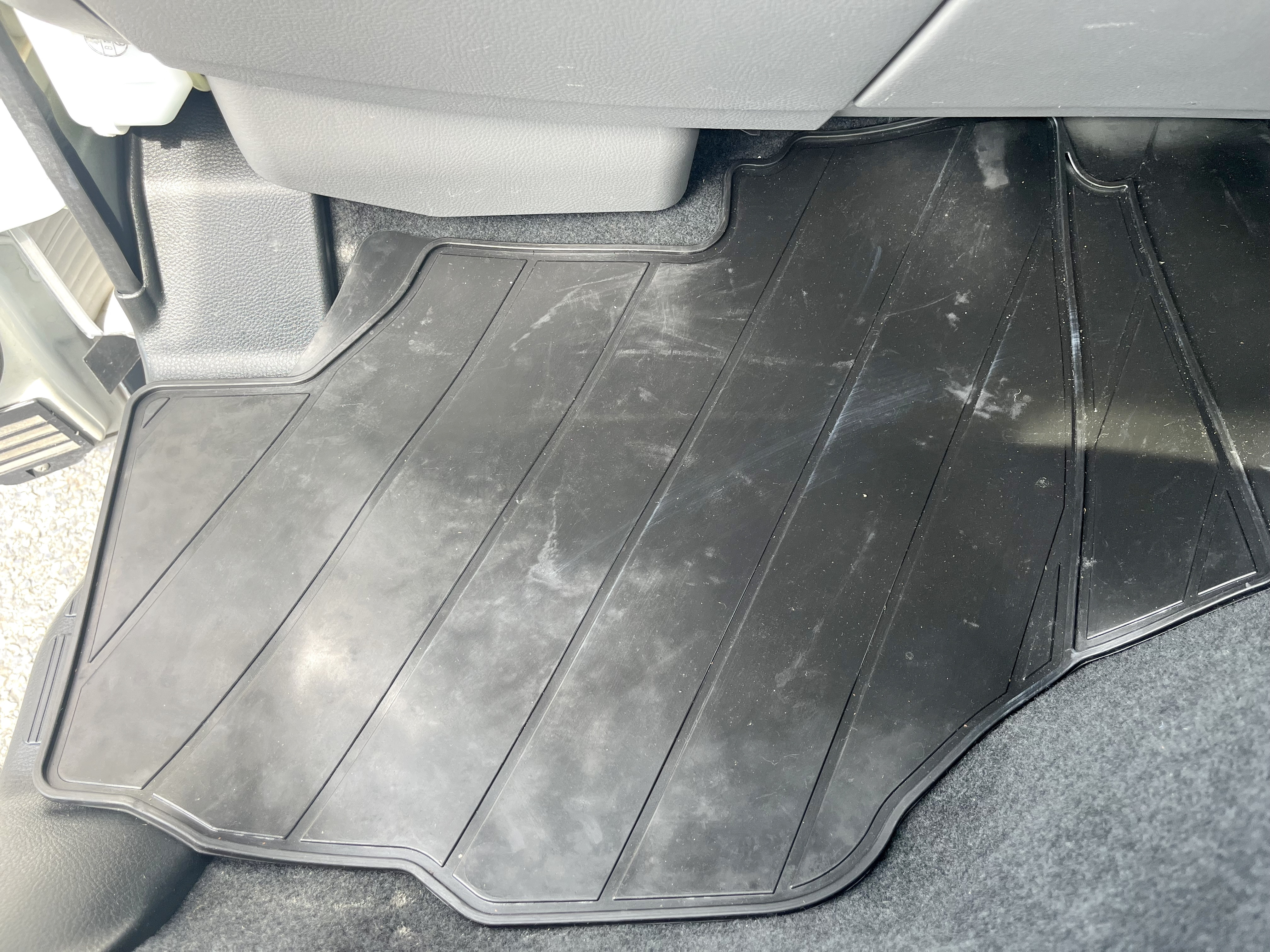 三菱 キャンター TPG-FBA20(2WD)の写真32