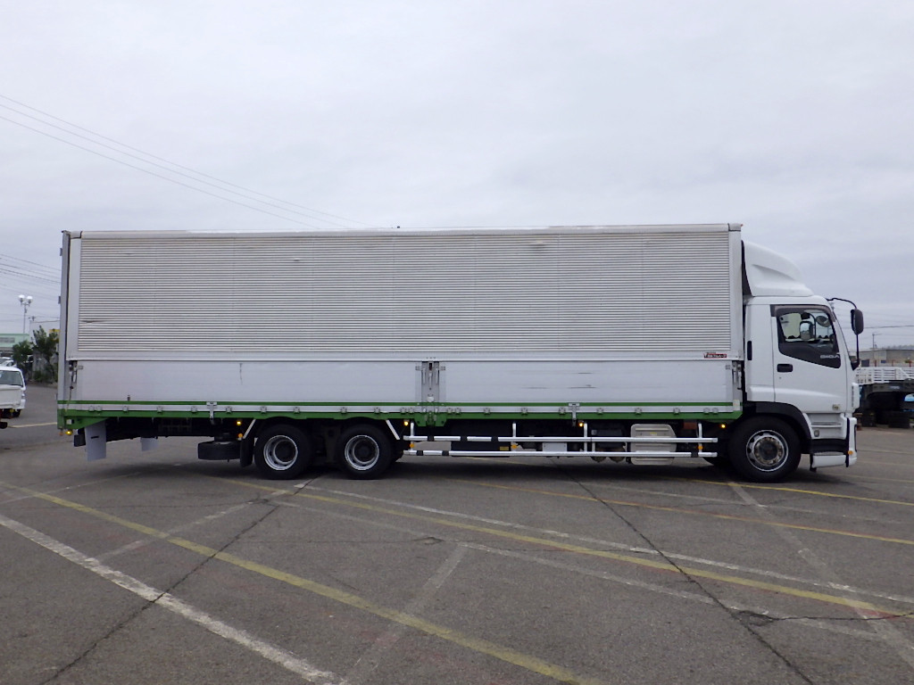 いすゞ ギガ LKG-CYY77AY(6x4)の写真5