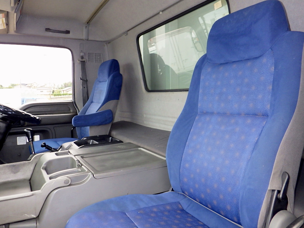 いすゞ ギガ LKG-CYY77AY(6x4)の写真11