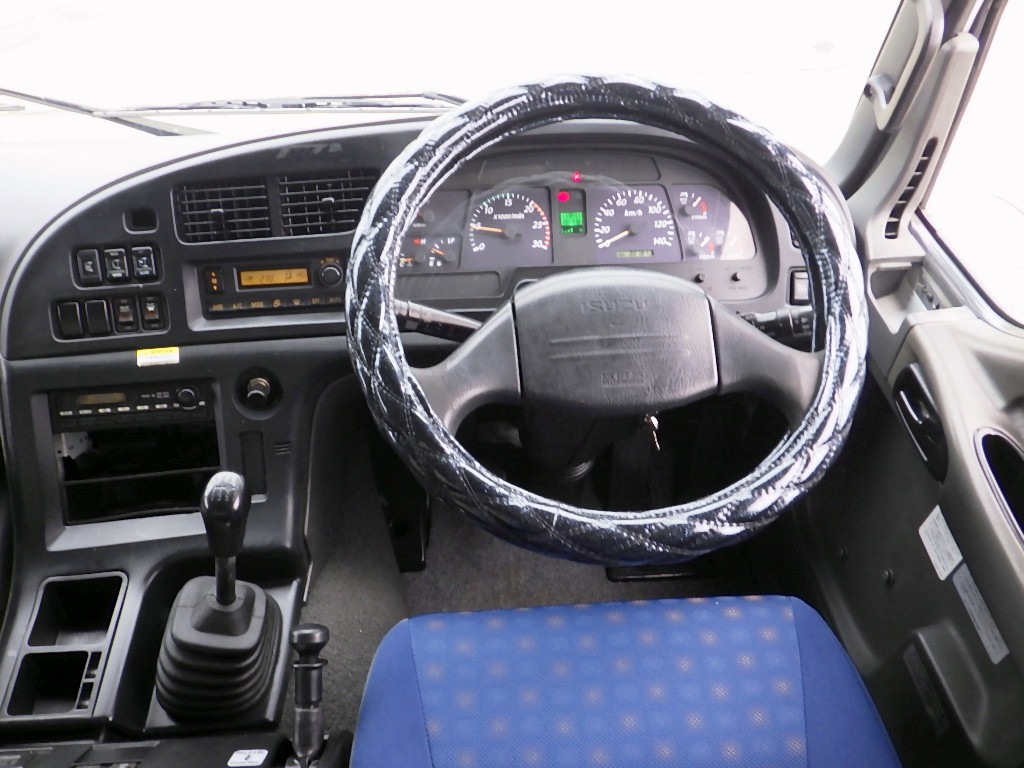 いすゞ ギガ LKG-CYY77AY(6x4)の写真12