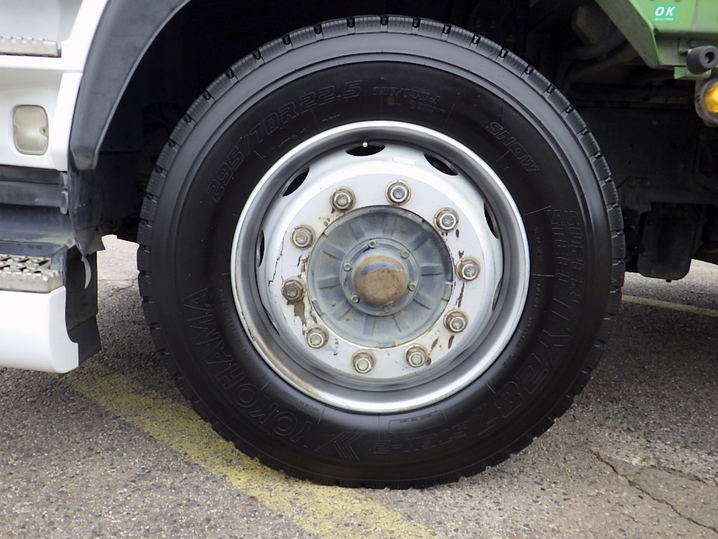 いすゞ ギガ LKG-CYY77AY(6x4)の写真26