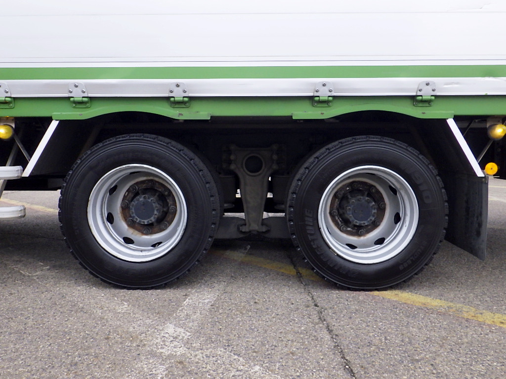 いすゞ ギガ LKG-CYY77AY(6x4)の写真27