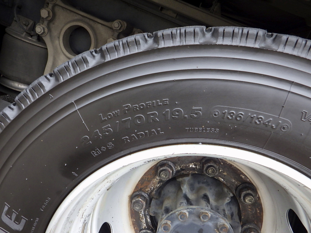 いすゞ ギガ LKG-CYY77AY(6x4)の写真29