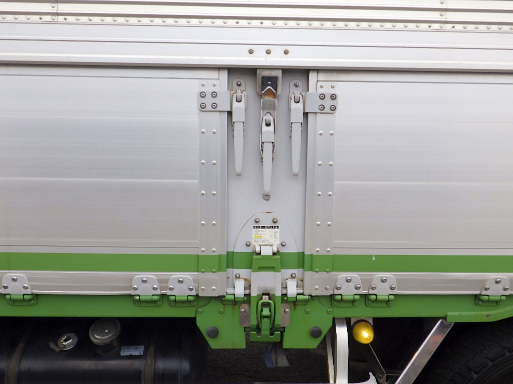 いすゞ ギガ LKG-CYY77AY(6x4)の写真40