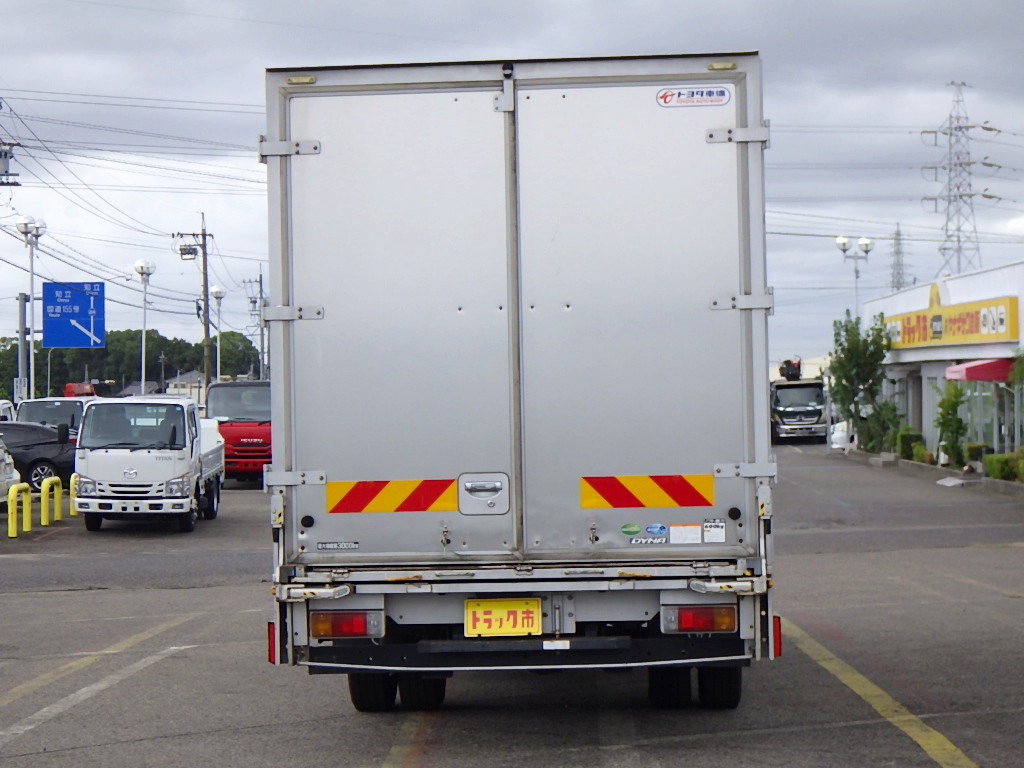 トヨタ ダイナ 2RG-XZU722(2WD)の写真6