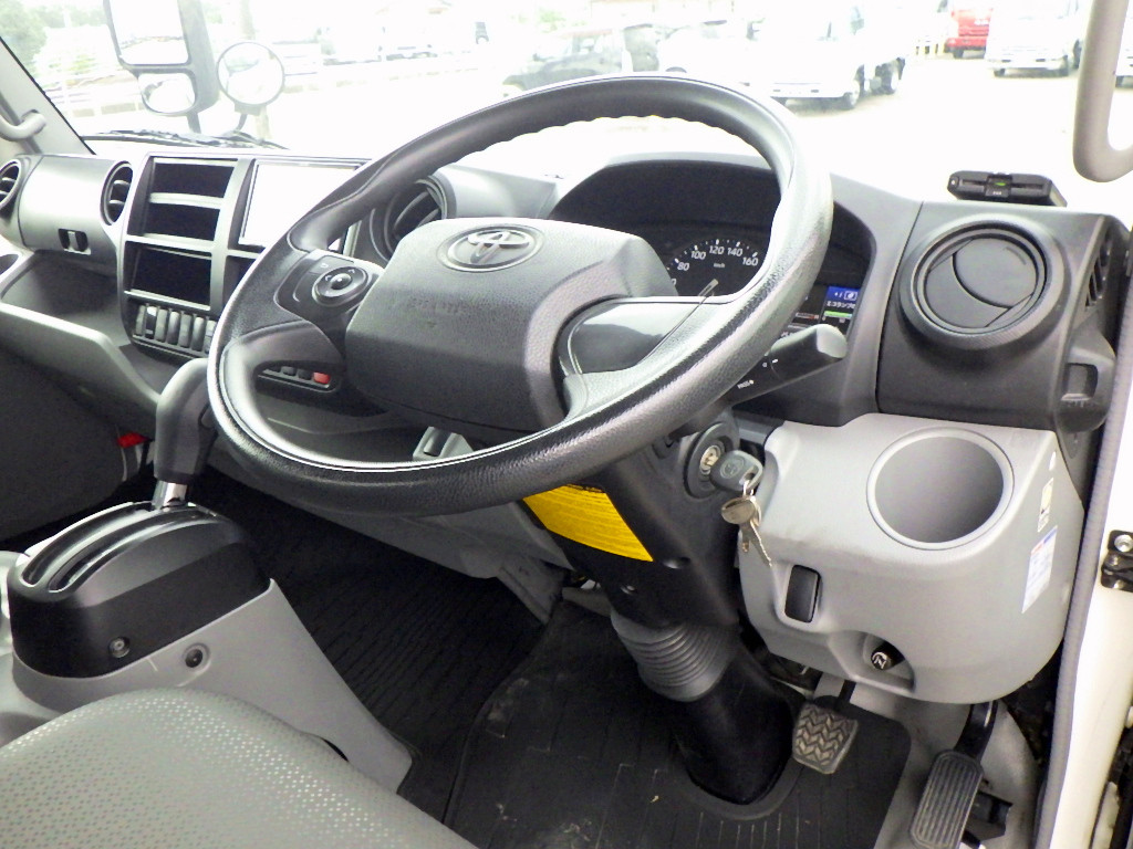 トヨタ ダイナ 2RG-XZU722(2WD)の写真43