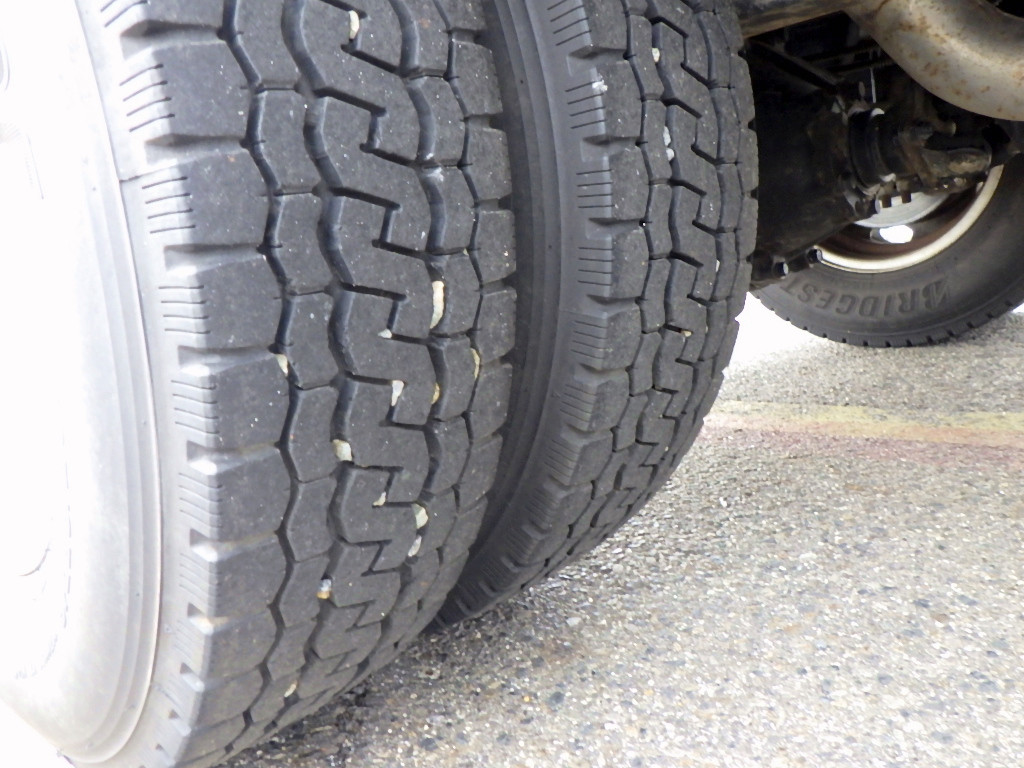 三菱 キャンター 2PG-FEB50(2WD)の写真21