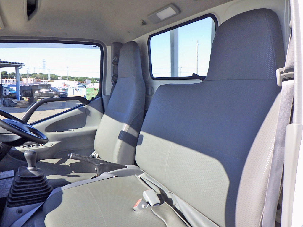 日野 デュトロ TKG-XZU695M(2WD)の写真11