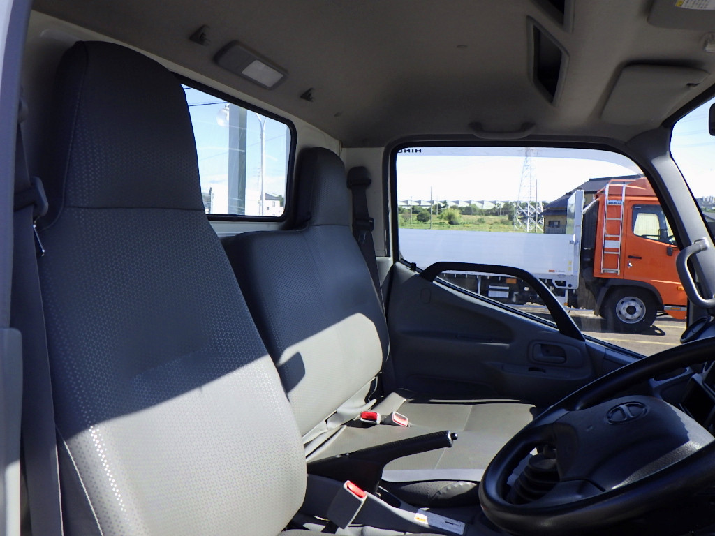 日野 デュトロ TKG-XZU695M(2WD)の写真40