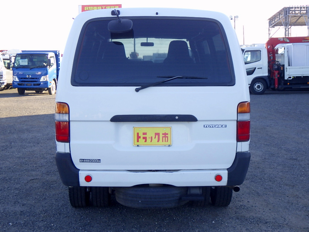 トヨタ トヨエース TKG-XZC605V(2WD)の写真6