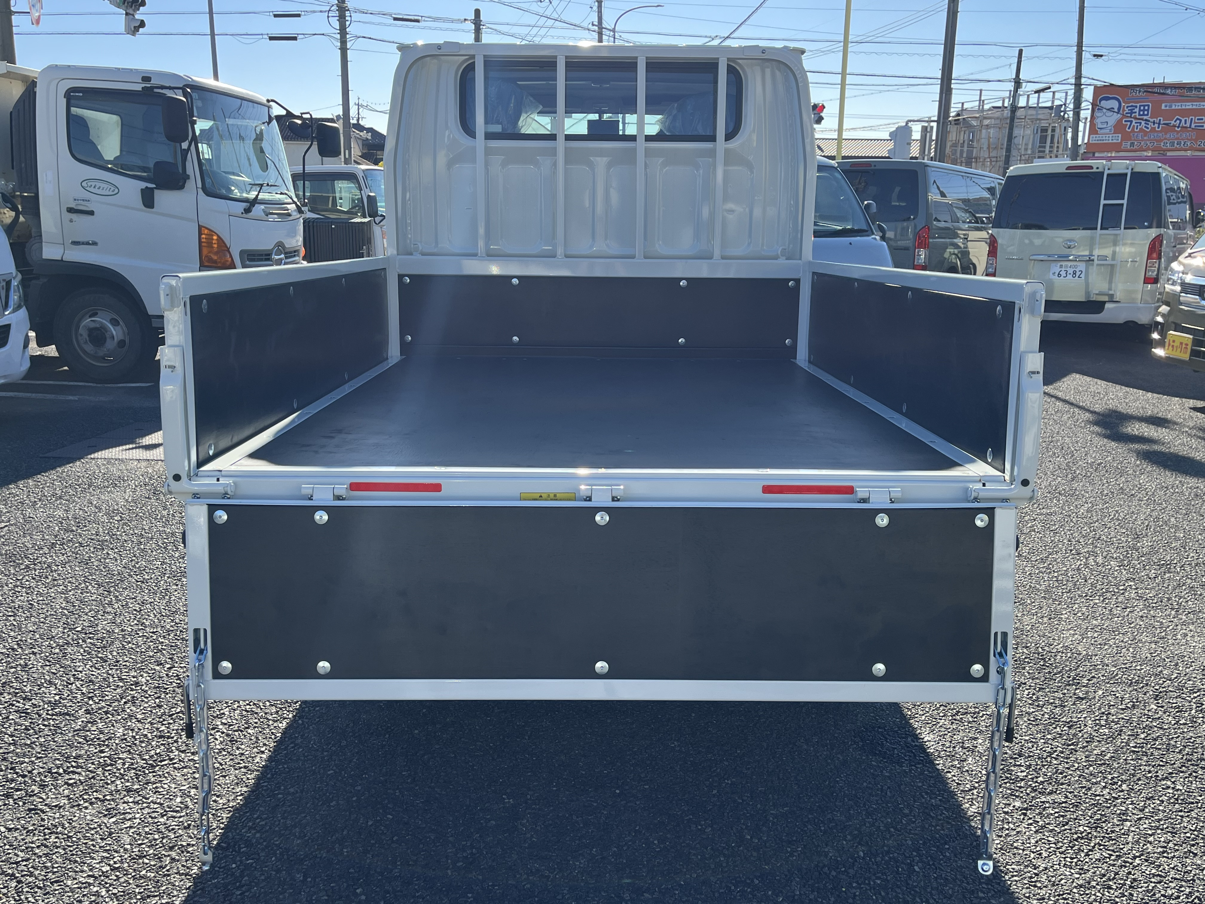 三菱 キャンター 2RG-FBA20(2WD)の写真6