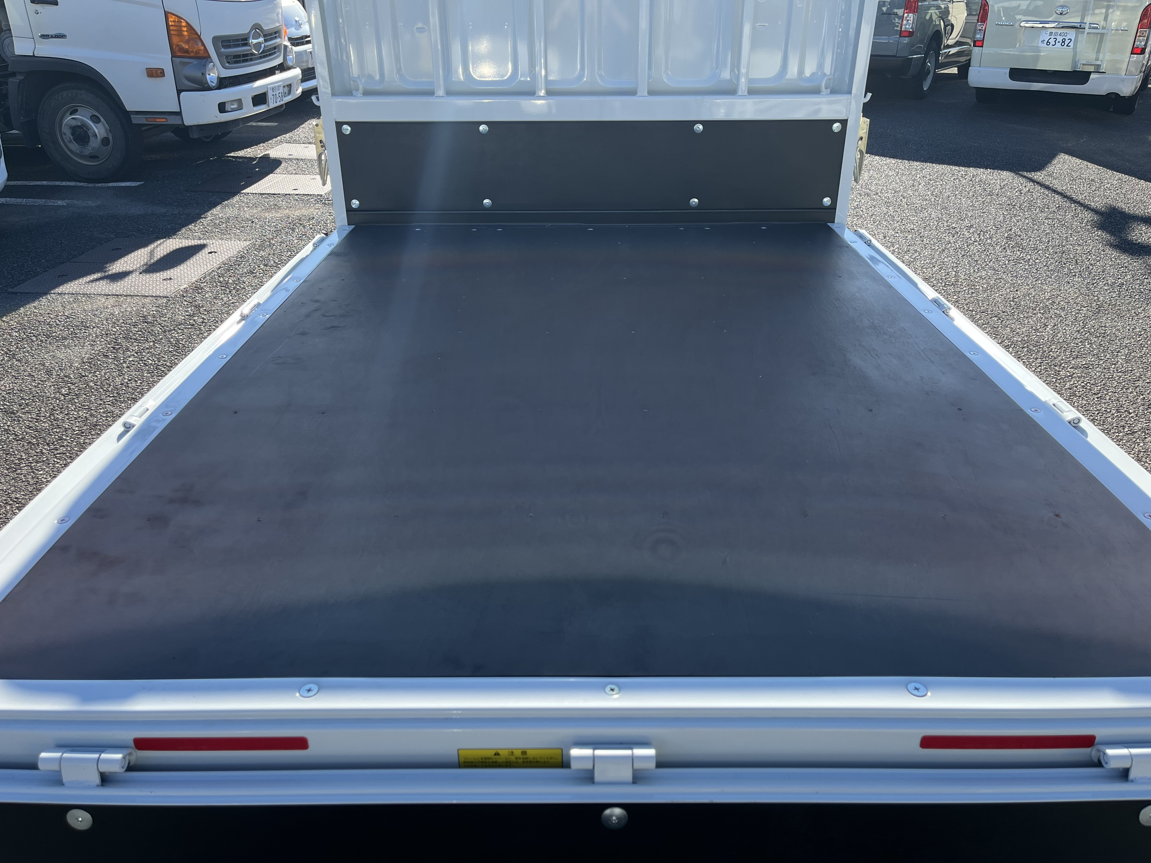 三菱 キャンター 2RG-FBA20(2WD)の写真9