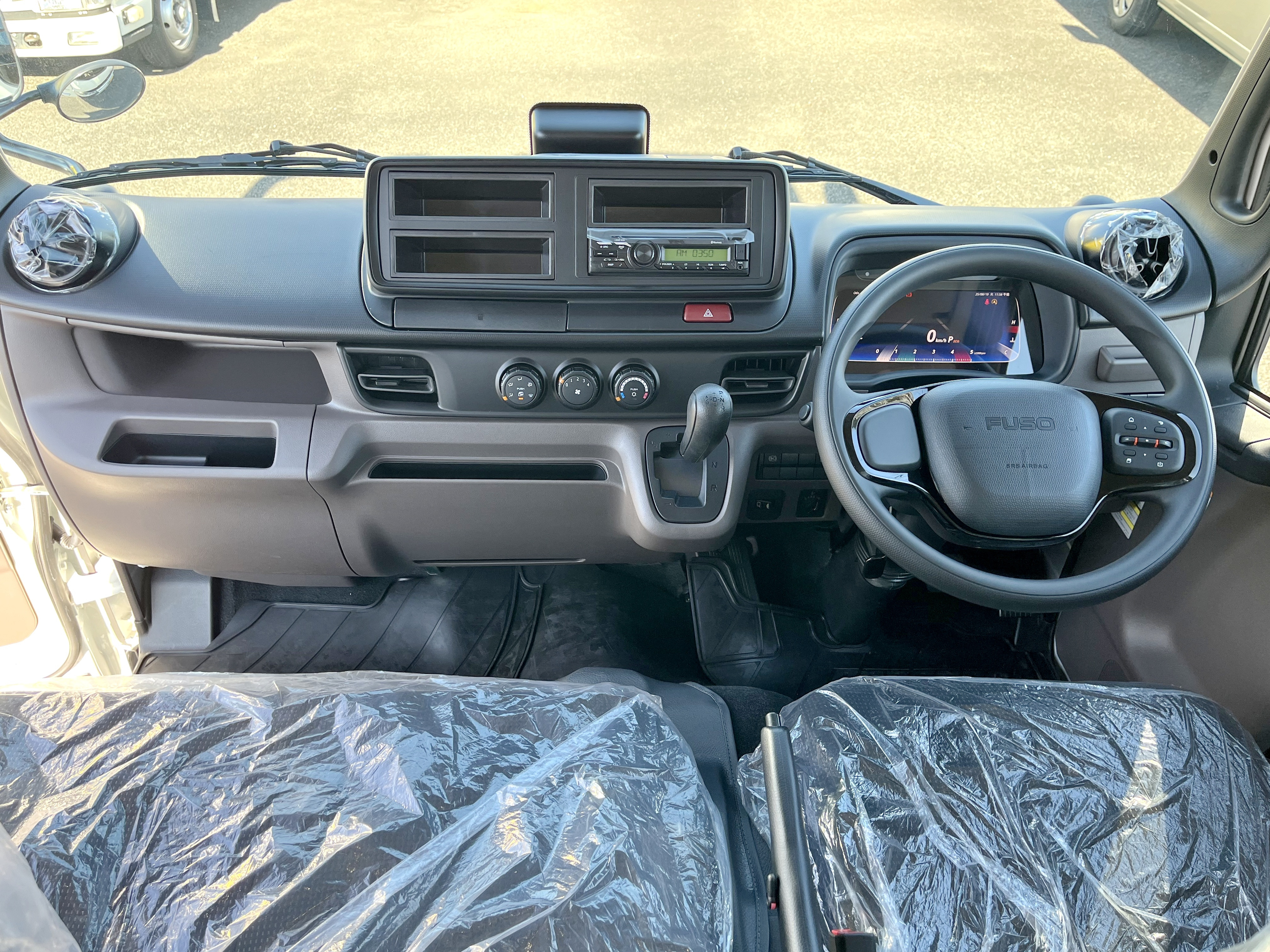 三菱 キャンター 2RG-FBA20(2WD)の写真18