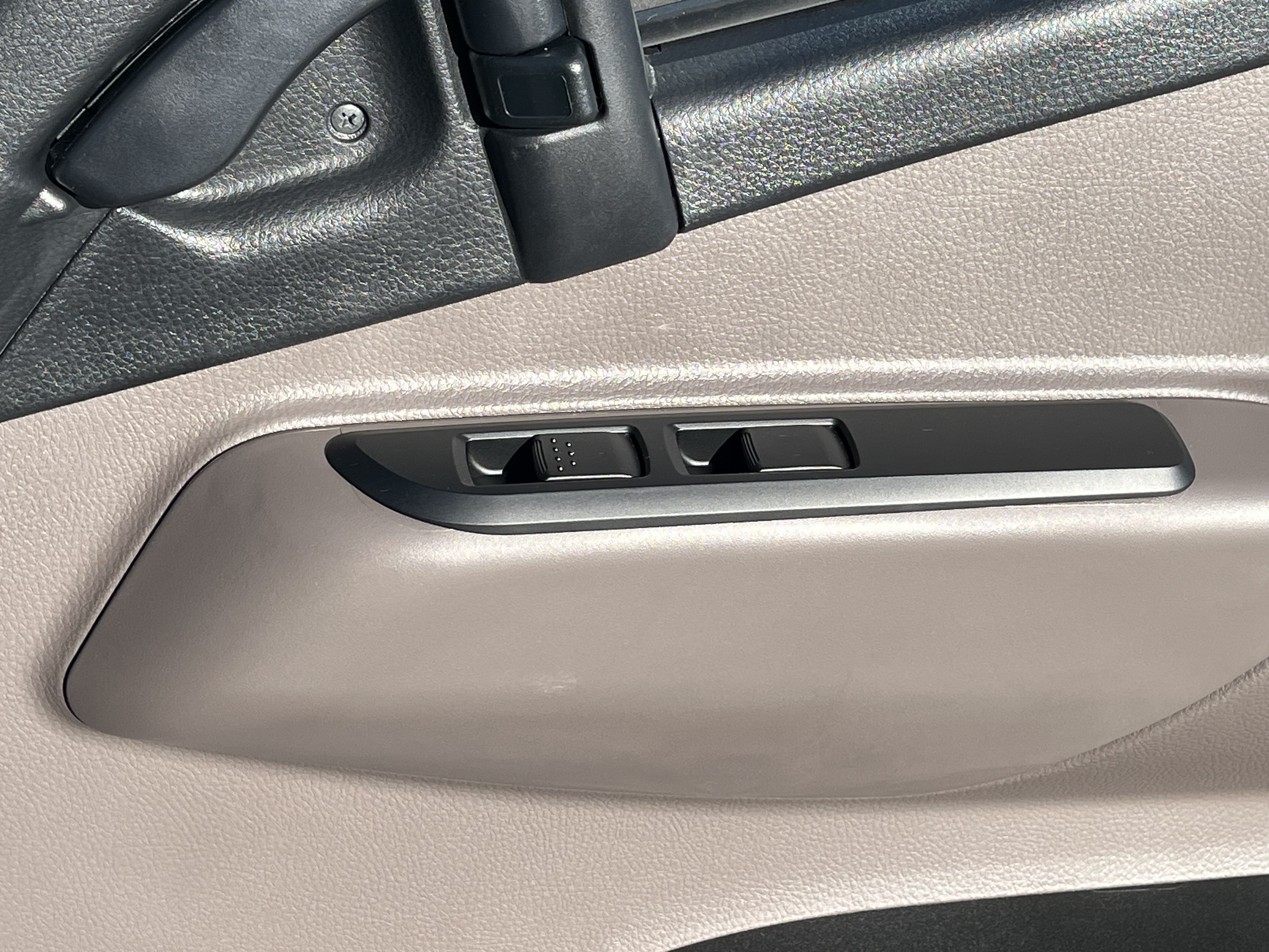 三菱 キャンター 2RG-FBA20(2WD)の写真26