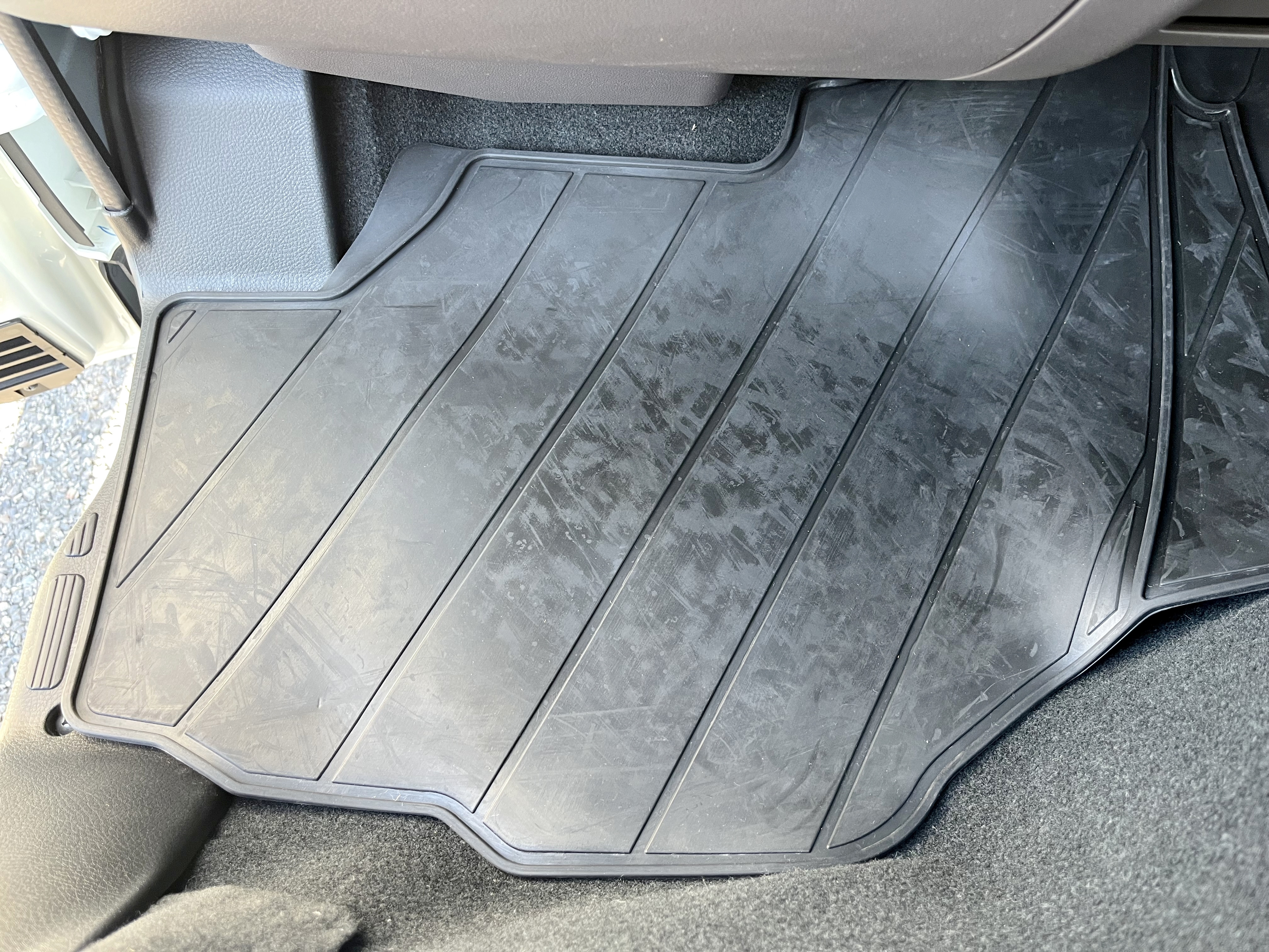 三菱 キャンター 2RG-FBA20(2WD)の写真30