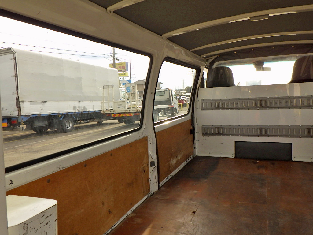 日野 デュトロ TPG-XZC605Y(2WD)の写真10