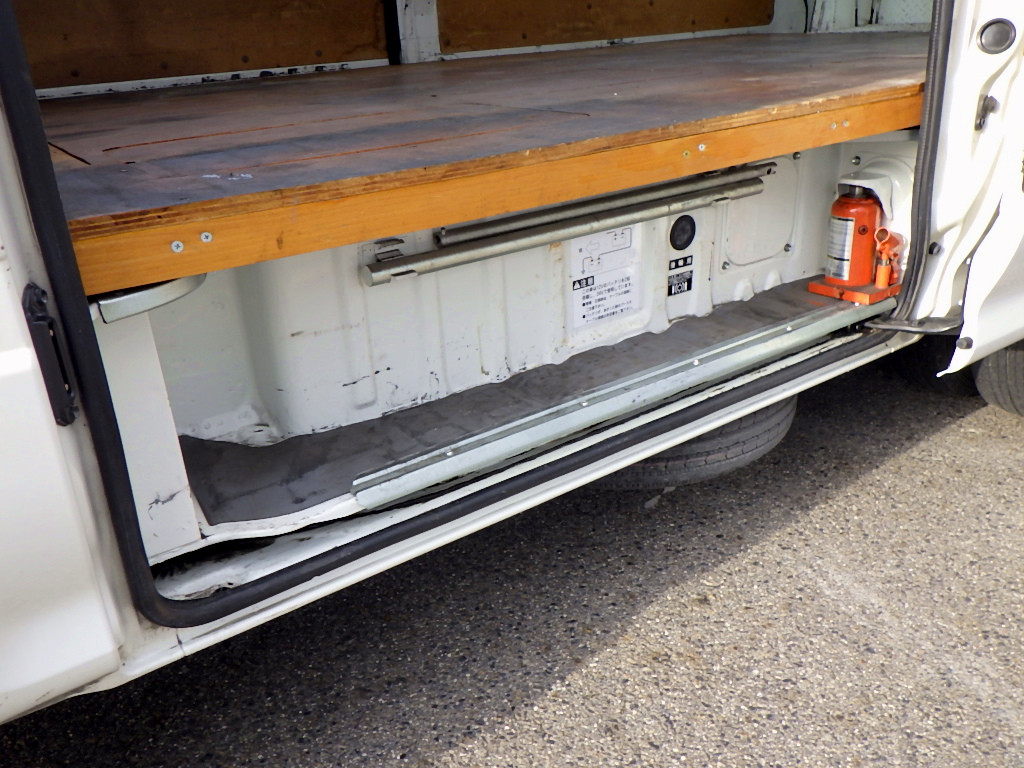 日野 デュトロ TPG-XZC605Y(2WD)の写真37