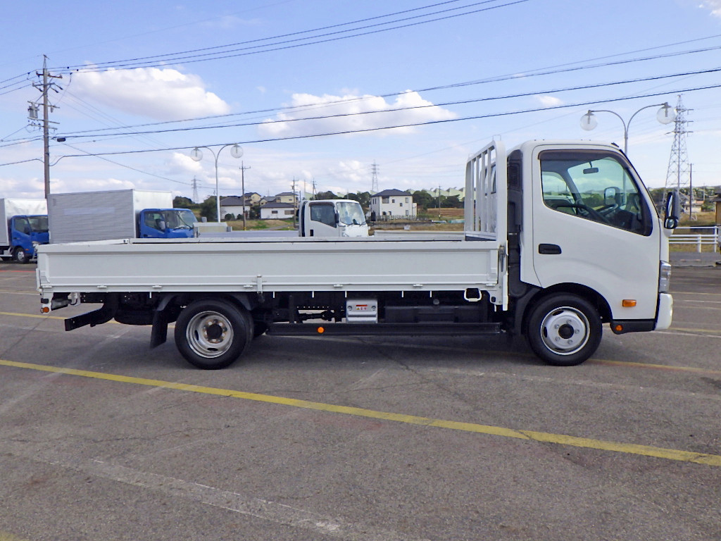 日野 デュトロ 2RG-XZU710M(2WD)の写真5