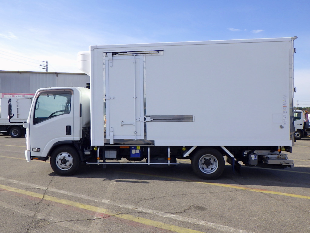 いすゞ エルフ TPG-NPR85AN(2WD)の写真5